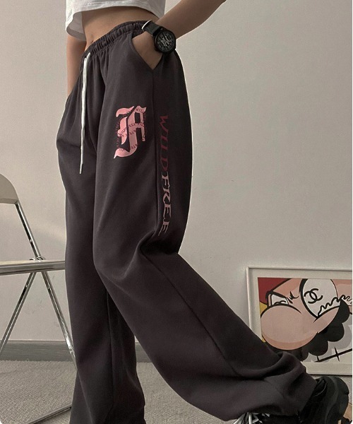 gossip!ロサンゼルス(ゴシップロサンゼルス)の「Y2K スウェットワイドパンツ ルームウェアパンツ(スウェットパンツ・レディース・グレー/ブラック・M/L)」の15枚目の写真