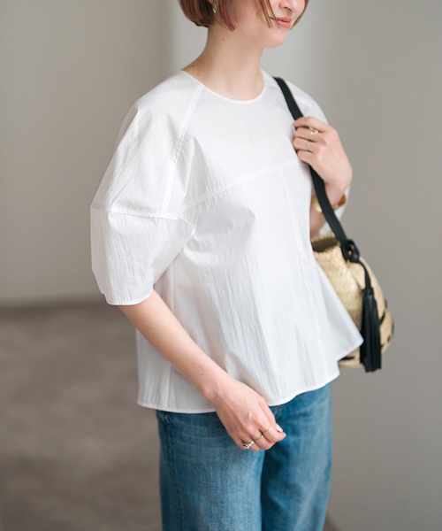 Spick & Span(スピックアンドスパン)の「ラウンドスリーブブラウス(シャツ/ブラウス・レディース・サックスブルー/ブラック/ホワイト・FREE)」の2枚目の写真