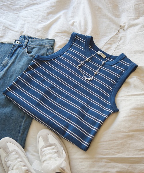 earth music&ecology(アースミュージックアンドエコロジー)の「リブタンクトップ(タンクトップ・レディース・チャコールグレー/ブルー系その他/レッド/ブラック/アイボリー/グリーン系その他・M/S)」の6枚目の写真