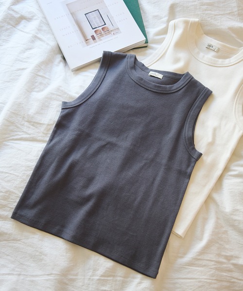 earth music&ecology(アースミュージックアンドエコロジー)の「リブタンクトップ(タンクトップ・レディース・チャコールグレー/ブルー系その他/レッド/ブラック/アイボリー/グリーン系その他・M/S)」の4枚目の写真