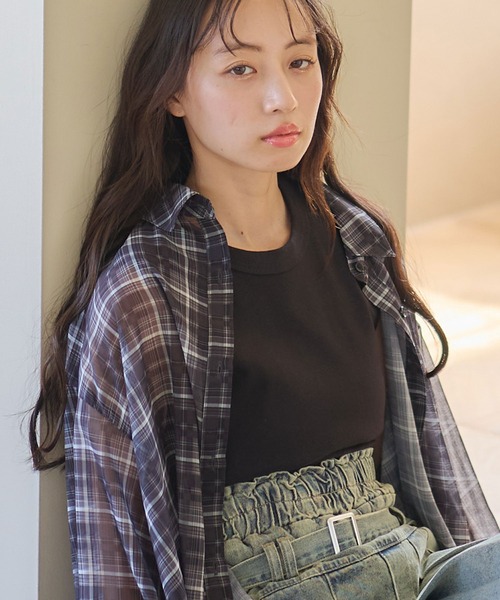 earth music&ecology(アースミュージックアンドエコロジー)の「リブタンクトップ(タンクトップ・レディース・チャコールグレー/ブルー系その他/レッド/ブラック/アイボリー/グリーン系その他・M/S)」の3枚目の写真