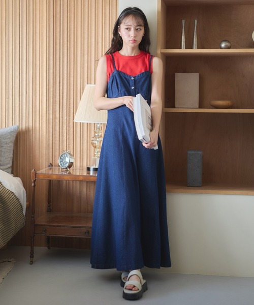 earth music&ecology(アースミュージックアンドエコロジー)の「リブタンクトップ(タンクトップ・レディース・チャコールグレー/ブルー系その他/レッド/ブラック/アイボリー/グリーン系その他・M/S)」の9枚目の写真