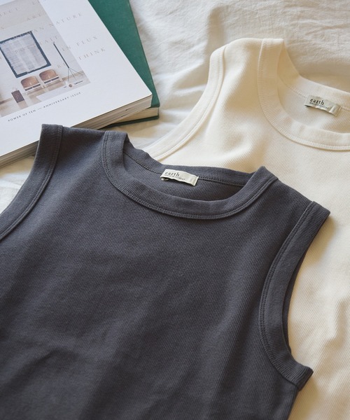 earth music&ecology(アースミュージックアンドエコロジー)の「リブタンクトップ(タンクトップ・レディース・チャコールグレー/ブルー系その他/レッド/ブラック/アイボリー/グリーン系その他・M/S)」の21枚目の写真