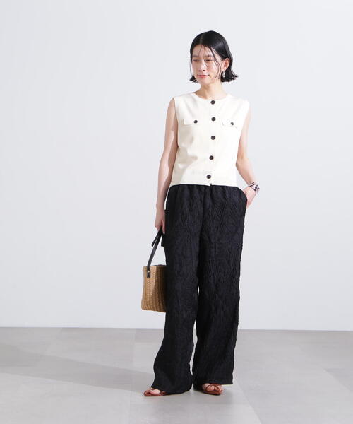 N.（N. Natural Beauty Basic）（エヌエヌナチュラルビューティーベーシック）の「総針コンパクトニットジレ（ベスト・レディース・オフホワイト/グリーン/ネイビー・MEDIUM）」の6枚目の写真