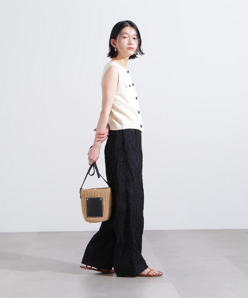 N.（N. Natural Beauty Basic）（エヌエヌナチュラルビューティーベーシック）の「総針コンパクトニットジレ（ベスト・レディース・オフホワイト/グリーン/ネイビー・MEDIUM）」の9枚目の写真