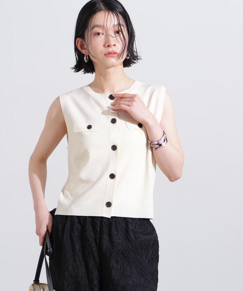 N.（N. Natural Beauty Basic）（エヌエヌナチュラルビューティーベーシック）の「総針コンパクトニットジレ（ベスト・レディース・オフホワイト/グリーン/ネイビー・MEDIUM）」の2枚目の写真