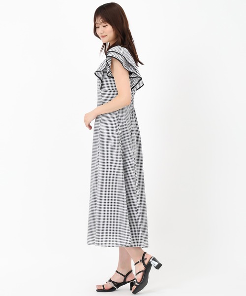 MISCH MASCH（ミッシュマッシュ）の「フレアスリーブギンガムチェックワンピース（ワンピース・レディース・ホワイト/ブラック×ホワイト・S/M）」の8枚目の写真