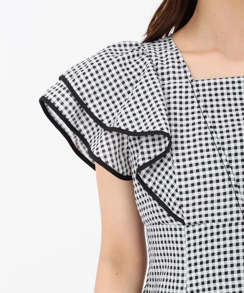 MISCH MASCH（ミッシュマッシュ）の「フレアスリーブギンガムチェックワンピース（ワンピース・レディース・ホワイト/ブラック×ホワイト・S/M）」の14枚目の写真