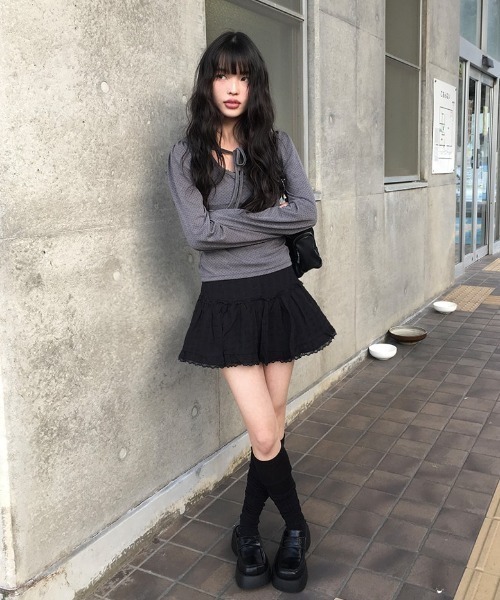 anyonemore(エニワンモア)の「ドットリボンパフスリープTシャツ(Tシャツ/カットソー・レディース・チャコール・FREE)」の4枚目の写真