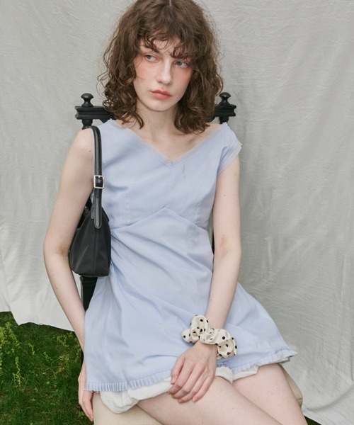 GIUNON（ジウノン）の「hem sheer pleated dress / ヘムシアープリーツドレス（ワンピース・レディース・ブルー/ブラック/ホワイト・FREE）」の13枚目の写真