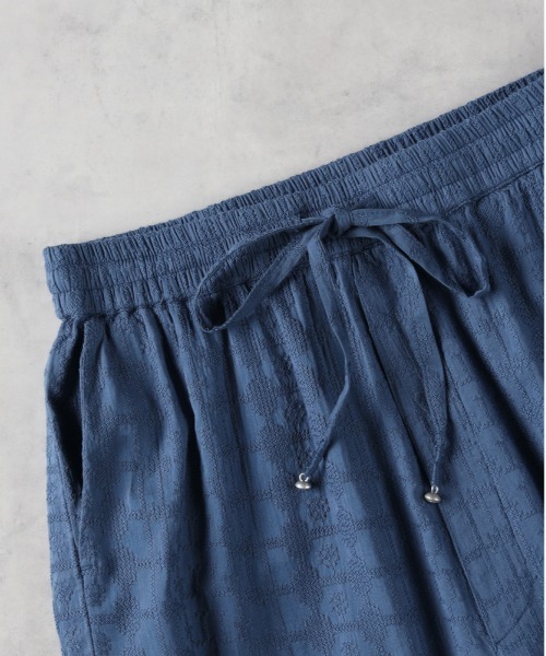 Right-on(ライトオン)の「Other(ソノタ)【レディース】「インド刺繍」ワイドパンツ(その他パンツ・レディース・ブルー/ダークグレー・L/M)」の16枚目の写真