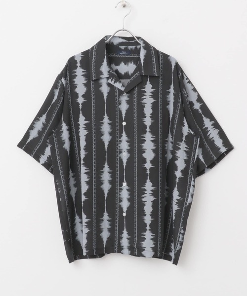 ITEMS URBANRESEARCH（アイテムズ アーバンリサーチ）の「デジタルストライププリント半袖シャツ（シャツ/ブラウス・メンズ・グレー/モカ/ブラック・LARGE/MEDIUM）」の22枚目の写真