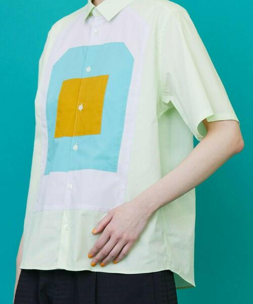 FRAPBOIS（フラボア）の「ターゲットシャツ（シャツ/ブラウス・レディース・ネイビー/ライム・1/2）」の6枚目の写真