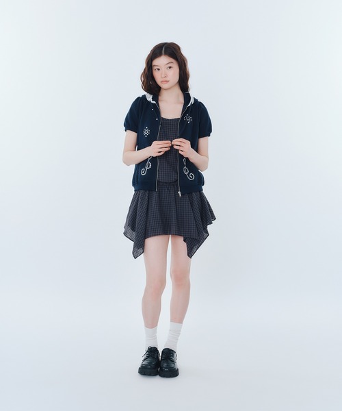 FCMM(エフシーエムエム)の「【日本限定】PUFF SLEEVES PARKER / パフスリーブパーカー(パーカー・レディース・ピンク/ライトグレー/ネイビー・SMALL/MEDIUM)」の14枚目の写真