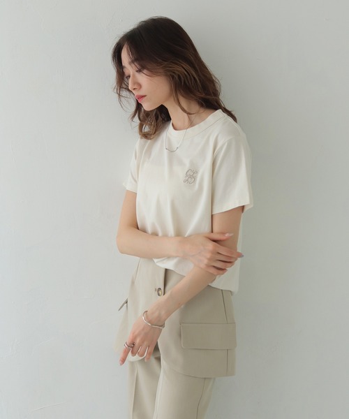 CLEIO(クレイオ)の「【CLEIO】ロゴ刺繍コットンTシャツ LOGO EMBROIDERED COTTON T-SHIRT/980-13616(Tシャツ/カットソー・レディース・ベージュ/ネイビー/アイボリー・FREE)」の7枚目の写真