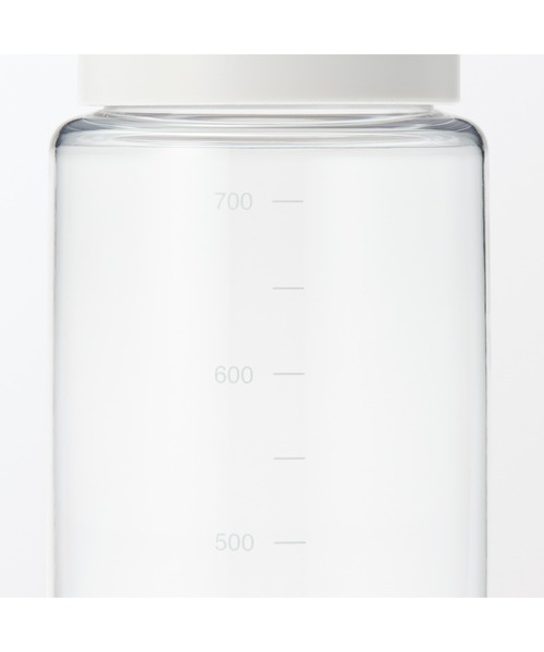 無印良品(ムジルシリョウヒン)の「持ち運びやすい 目盛り付き ドリンクボトル 約700mL(水筒・メンズ・ブラック/ブルー/ホワイト・FREE)」の5枚目の写真