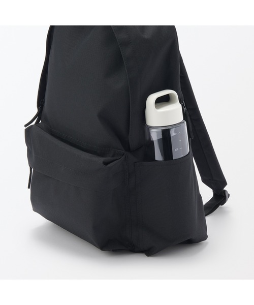 無印良品(ムジルシリョウヒン)の「持ち運びやすい 目盛り付き ドリンクボトル 約700mL(水筒・メンズ・ブラック/ブルー/ホワイト・FREE)」の10枚目の写真