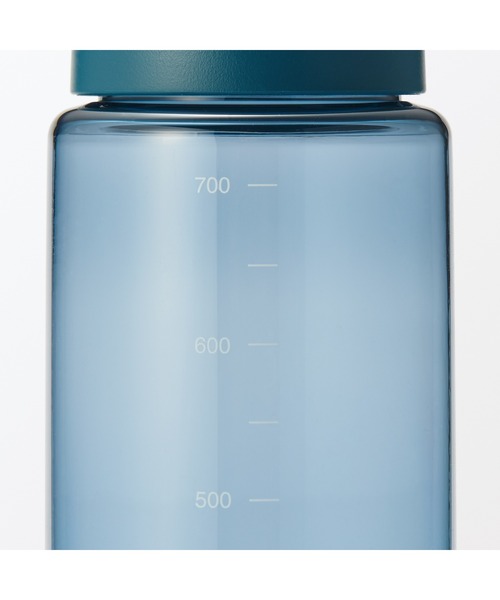 無印良品(ムジルシリョウヒン)の「持ち運びやすい 目盛り付き ドリンクボトル 約700mL(水筒・メンズ・ブラック/ブルー/ホワイト・FREE)」の19枚目の写真