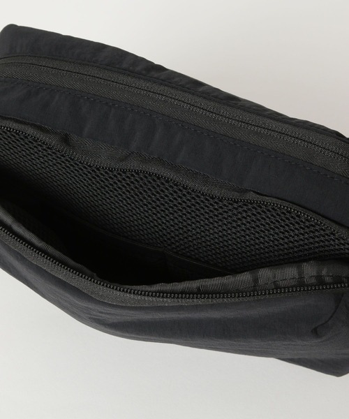 GLOBAL WORK（グローバルワーク）の「撥水ボトルインショルダー/494022（ショルダーバッグ・メンズ・ブラック系/グレー/ベージュ・ONE SIZE）」の16枚目の写真