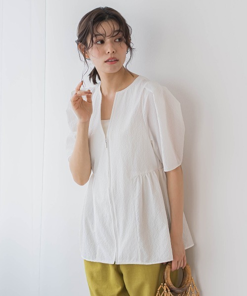 Droite lautreamont(ドロワットロートレアモン)の「カラミタンブラーZIPブラウス≪手洗い可能≫(シャツ/ブラウス・レディース・オフホワイト/ブラック/ベージュ・M)」の2枚目の写真