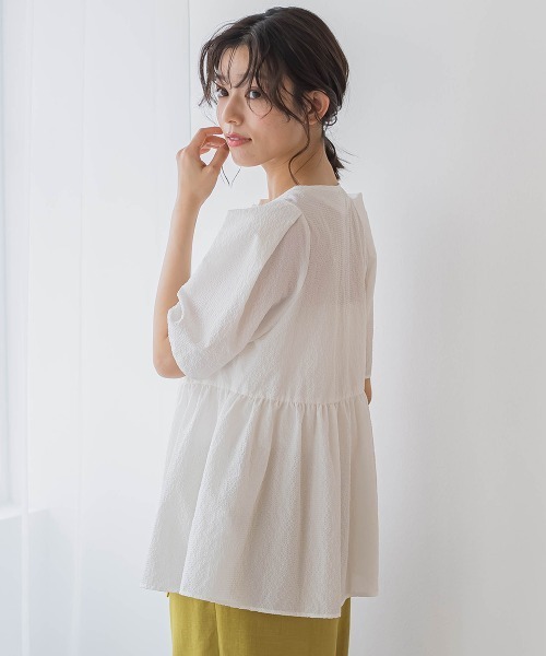 Droite lautreamont(ドロワットロートレアモン)の「カラミタンブラーZIPブラウス≪手洗い可能≫(シャツ/ブラウス・レディース・オフホワイト/ブラック/ベージュ・M)」の7枚目の写真