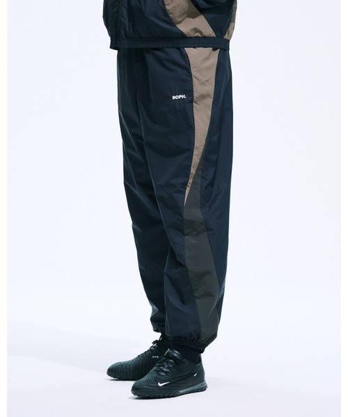 F.C.Real Bristol(エフシーレアルブリストル)の「WARM-UP PANTS(その他パンツ・メンズ・オフホワイト/セージグリーン/ブラック・X-LARGE/LARGE/MEDIUM/SMALL/XX-LARGE)」の11枚目の写真