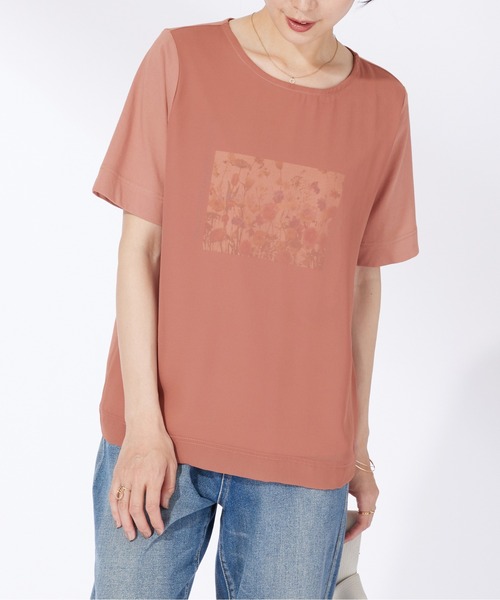 BELLUNA PLUS(ベルーナ)の「〈日比谷花壇〉シフォン重ねプルオーバー(Tシャツ/カットソー・レディース・ネイビー/ピンク/オフホワイト・MEDIUM/LARGE/X-LARGE)」の3枚目の写真