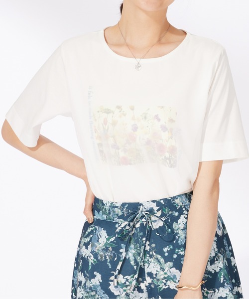 BELLUNA PLUS(ベルーナ)の「〈日比谷花壇〉シフォン重ねプルオーバー(Tシャツ/カットソー・レディース・ネイビー/ピンク/オフホワイト・MEDIUM/LARGE/X-LARGE)」の12枚目の写真
