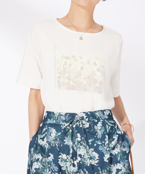 BELLUNA PLUS(ベルーナ)の「〈日比谷花壇〉シフォン重ねプルオーバー(Tシャツ/カットソー・レディース・ネイビー/ピンク/オフホワイト・MEDIUM/LARGE/X-LARGE)」の13枚目の写真