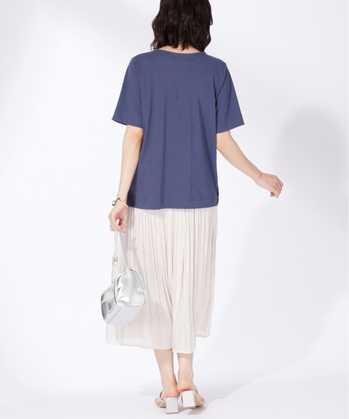 BELLUNA PLUS(ベルーナ)の「〈日比谷花壇〉シフォン重ねプルオーバー(Tシャツ/カットソー・レディース・ネイビー/ピンク/オフホワイト・MEDIUM/LARGE/X-LARGE)」の4枚目の写真