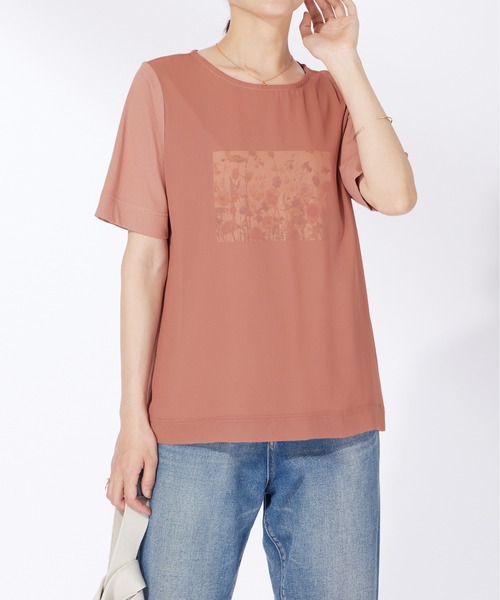 BELLUNA PLUS(ベルーナ)の「〈日比谷花壇〉シフォン重ねプルオーバー(Tシャツ/カットソー・レディース・ネイビー/ピンク/オフホワイト・MEDIUM/LARGE/X-LARGE)」の5枚目の写真