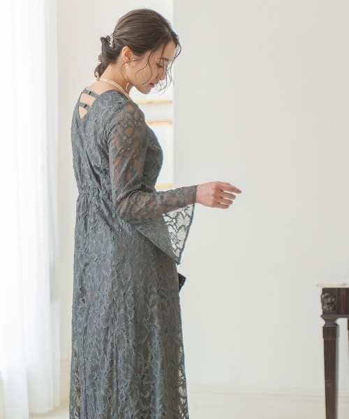Jolie et Jolie(ジョリーエジョリー)の「花柄総レースフレアワンピースドレス(ドレス・レディース・グレー/ブラック・3L/LL/L/M)」の15枚目の写真