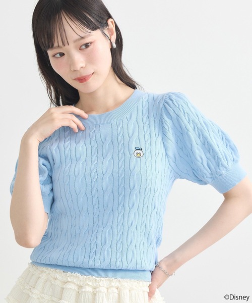 earth music&ecology(アースミュージックアンドエコロジー)の「Disney×Seiji Matsumoto刺繍ニット(ニット/セーター・レディース・イエロー/レッド/サックスブルー/ピンク・FREE)」の1枚目の写真