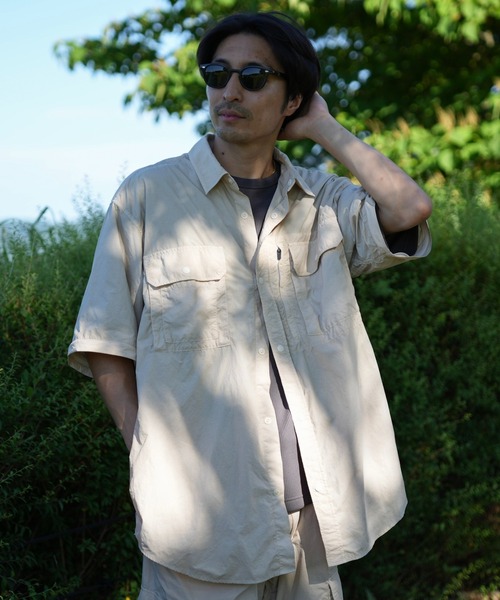 Snow Peak（スノーピーク）の「Snow Peak / Garment Dyed Convertible Shirt  ガーメントダイコンバーチブル シャツ（シャツ/ブラウス・メンズ・ブラック/アイボリー/ブラウン・M/L/XL）」の3枚目の写真