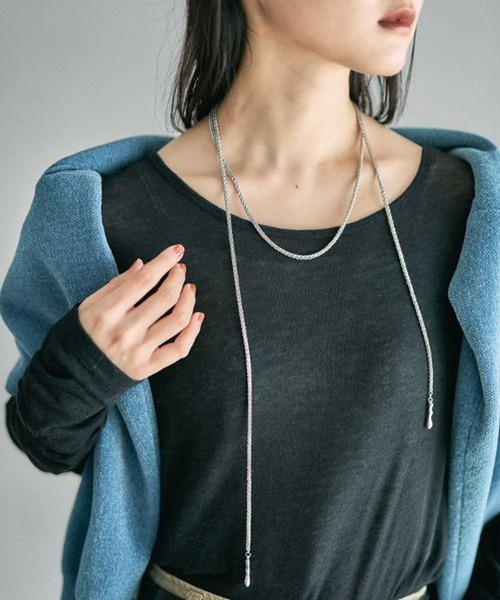 LEPSIM(レプシィム)の「マルチメタルタイネックレス 577821(ネックレス・レディース・ゴールド/シルバー/シルバー系その他/シルバー系その他2・ONE SIZE)」の2枚目の写真