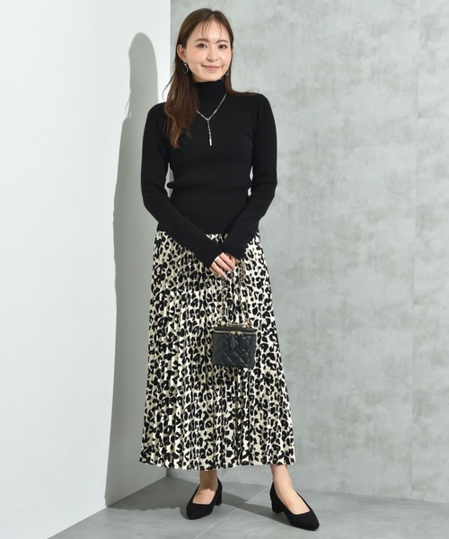 INTERPLANET（インタープラネット）の「サンディングアニマルプリントプリーツスカート（スカート・レディース・ブラウン/オフホワイト・FREE）」の17枚目の写真