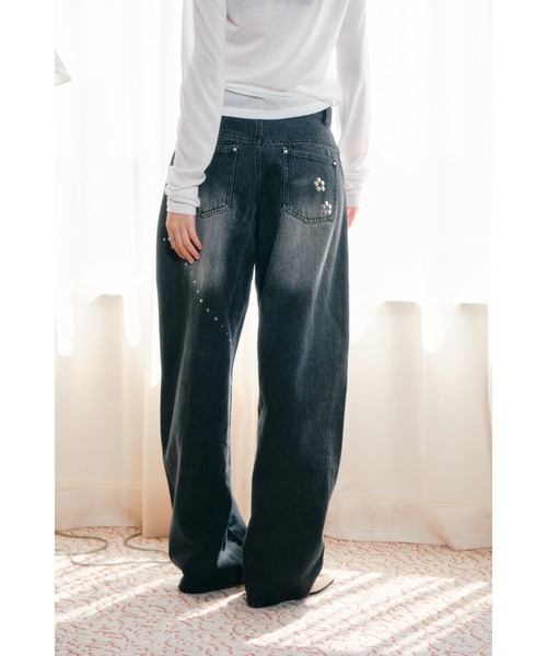 Smyeon(スミョン)の「Studs vintage denim pants/スタッズヴィンテージ加工デニム(デニムパンツ・レディース・ブラック/ブルー・MEDIUM/SMALL)」の12枚目の写真