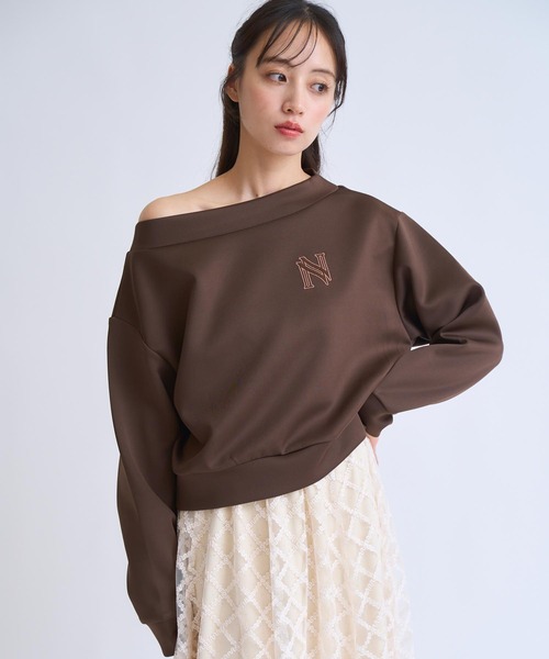 NOELA(ノエラ)の「フェルト刺繍ロゴポンチトップス(Tシャツ/カットソー・レディース・ブラウン/オフホワイト・フリー)」の13枚目の写真