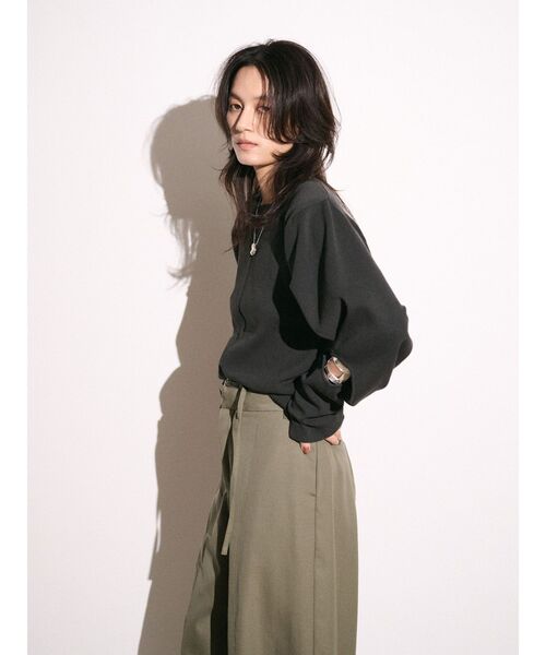 Htage(テージ)の「【Htage】パワーショルダーサークルデザインニット(ニット/セーター・レディース・チャコールグレー/ブラック・FREE)」の7枚目の写真