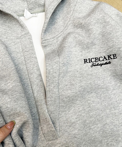 Dalfwin（ダールフィン）の「韓国ファッション RICECAKE刺繍深Vネックスウェットフーディー（パーカー・レディース・グレー/ブラック・FREE）」の17枚目の写真