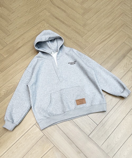 Dalfwin（ダールフィン）の「韓国ファッション RICECAKE刺繍深Vネックスウェットフーディー（パーカー・レディース・グレー/ブラック・FREE）」の21枚目の写真