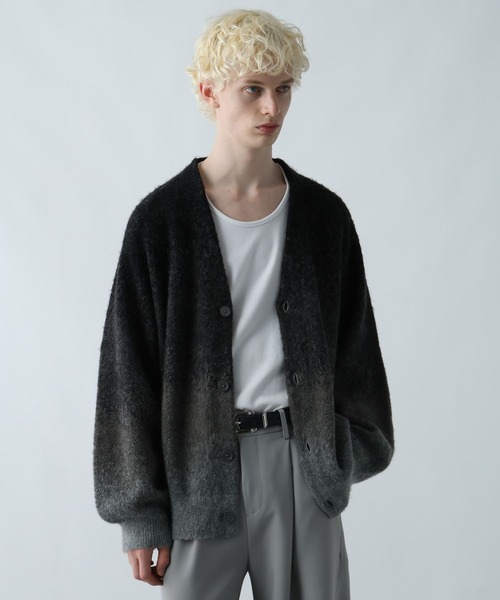 HARE（ハレ）の「グラデモヘアニットカーディガン(HARE)（カーディガン/ボレロ・メンズ・ブルー/レッド/ブラック/ライトグリーン・FREE）」の11枚目の写真