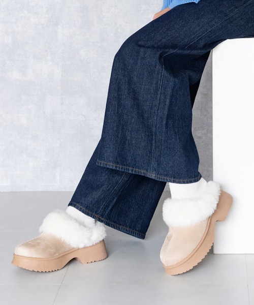 JELLY BEANS（ジェリービーンズ）の「厚底ムートンクロッグサボミュールシューズ(210-56379)JELLY BEANS(ジェリービーンズ)（ブーツ・レディース・ダークブラウン/キャメル/ベージュ・S/M/L/LL）」の2枚目の写真