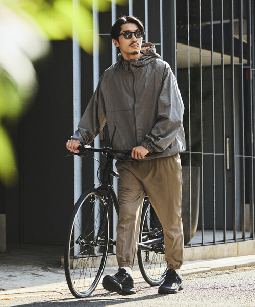 FREAK'S STORE（フリークスストア）の「限定展開 ALL WEATHER ACTIVE WEAR/オールウェザーアクティブウェア チタン加工 ナイロンフーディー ジャケット（ナイロンジャケット・メンズ・ブラック/グレー・SMALL/MEDIUM/LARGE）」の20枚目の写真