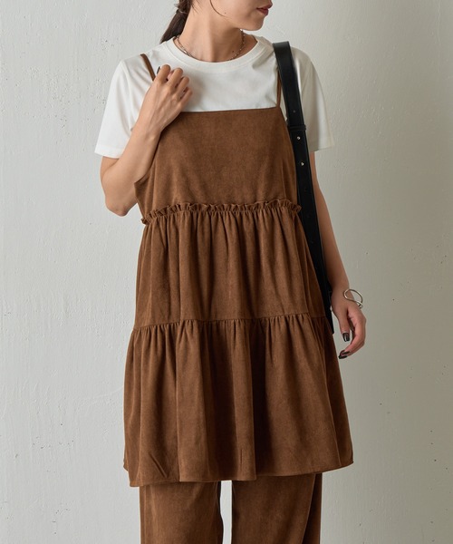 COLONY 2139(コロニートゥーワンスリーナイン)の「フェイクスエードティアードミニキャミワンピース(ワンピース・レディース・ブラウン/キャメル・FREE)」の18枚目の写真