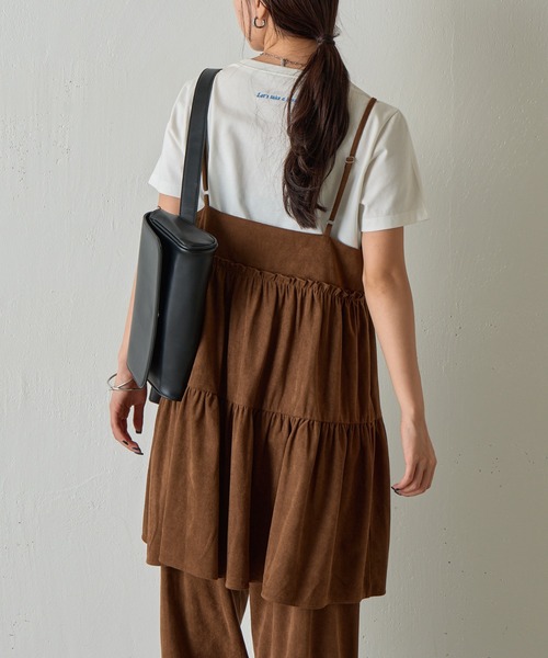 COLONY 2139(コロニートゥーワンスリーナイン)の「フェイクスエードティアードミニキャミワンピース(ワンピース・レディース・ブラウン/キャメル・FREE)」の16枚目の写真