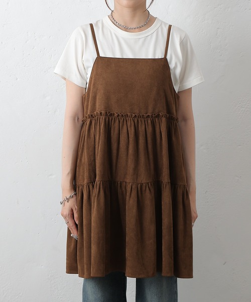 COLONY 2139(コロニートゥーワンスリーナイン)の「フェイクスエードティアードミニキャミワンピース(ワンピース・レディース・ブラウン/キャメル・FREE)」の22枚目の写真