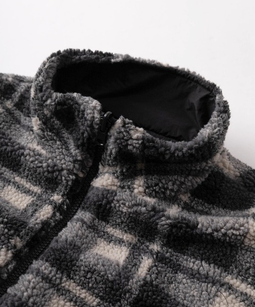 SlashDate（スラッシュデイト）の「【82】【MATEY】2WAY リバーシブル ナイロン ボアブルゾン／ワンポイント刺繍 ／ドローコード／ユニセックス（ブルゾン・メンズ・ブラック/ホワイト・M/L）」の9枚目の写真