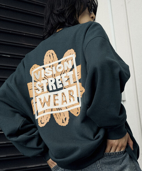 PUBLUX（パブリュクス）の「VISION STREET WEAR/ヴィジョンストリートウェアー 別注 DAISY FLOWER SWEAT(限定展開)（スウェット・メンズ・ライトグレー/グリーン/ブラック・MEDIUM/LARGE/X-LARGE）」の3枚目の写真