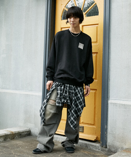 PUBLUX（パブリュクス）の「VISION STREET WEAR/ヴィジョンストリートウェアー 別注 DAISY FLOWER SWEAT(限定展開)（スウェット・メンズ・ライトグレー/グリーン/ブラック・MEDIUM/LARGE/X-LARGE）」の10枚目の写真